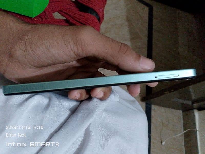 infinix smart 8 4/64 condition 10/10 urgent sale 3