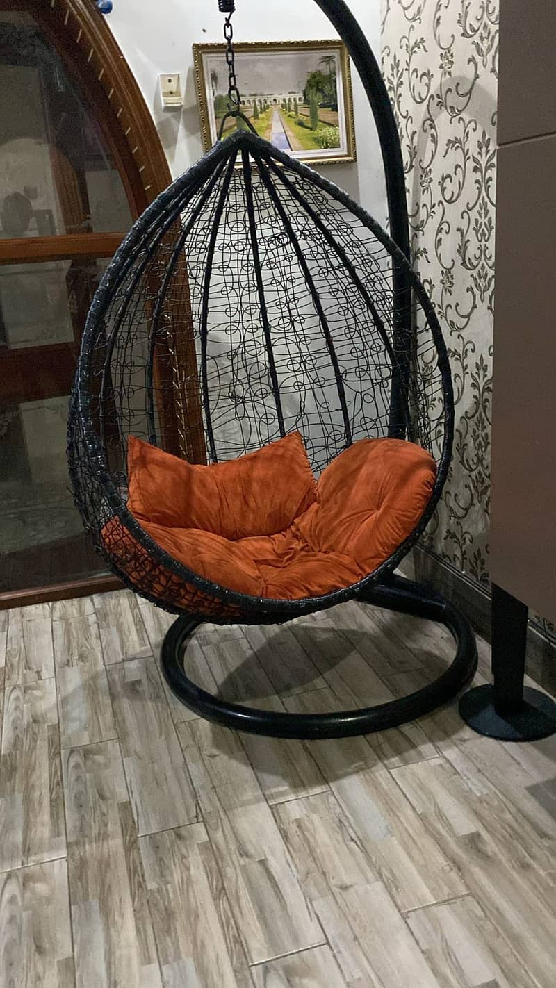 SALE HANGING SWING CHAIR . NO FAULT AND BLACK COLOUR 2