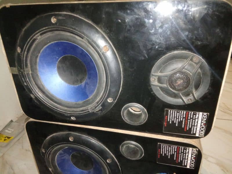 full bass speaker with amplifier 1