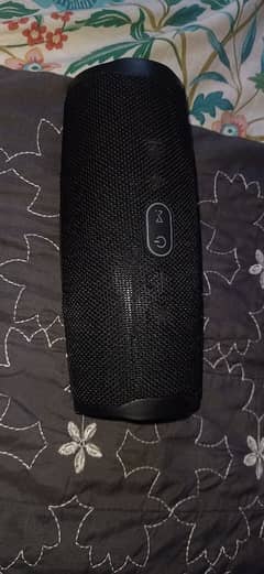 JBL Charge 4