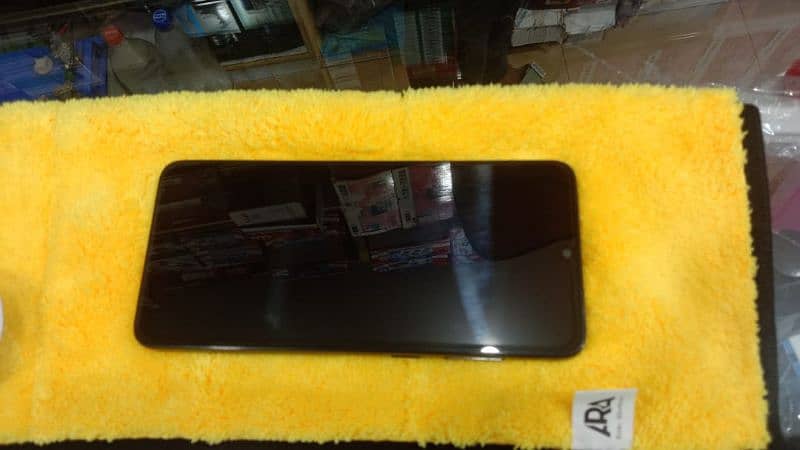 SAMSUNG A05 BLACK 4/64 2 month used 1