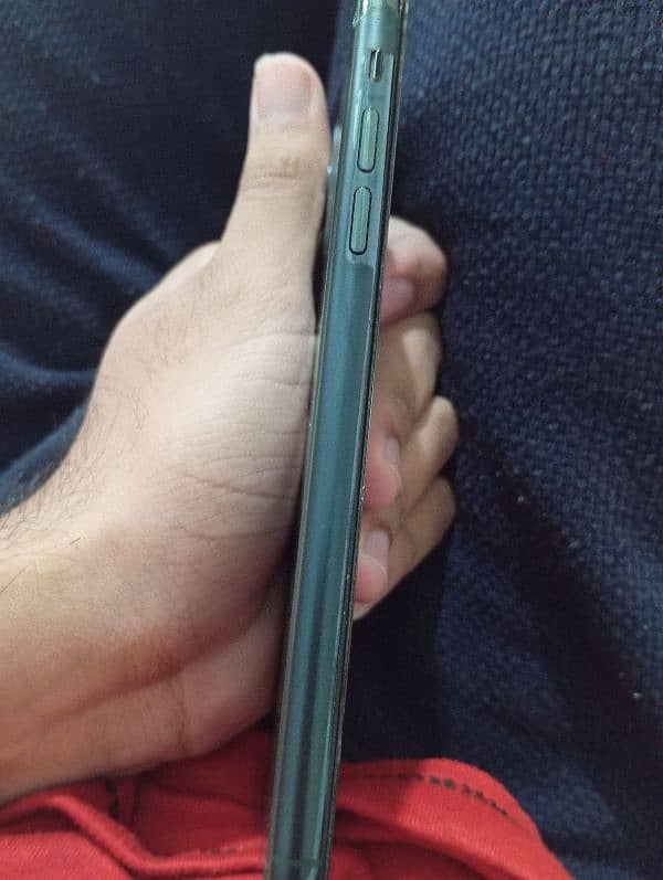 iPhone 11 pro max (non pta) for sale 1