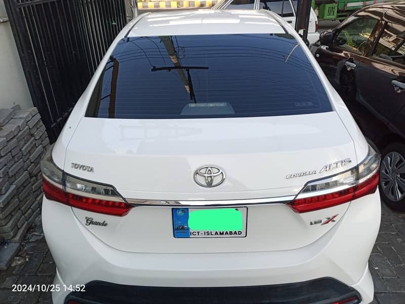 Toyota Altis Grande 2022 0