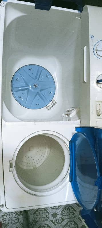 dawlance washing machine neat n clean condition both side working 2