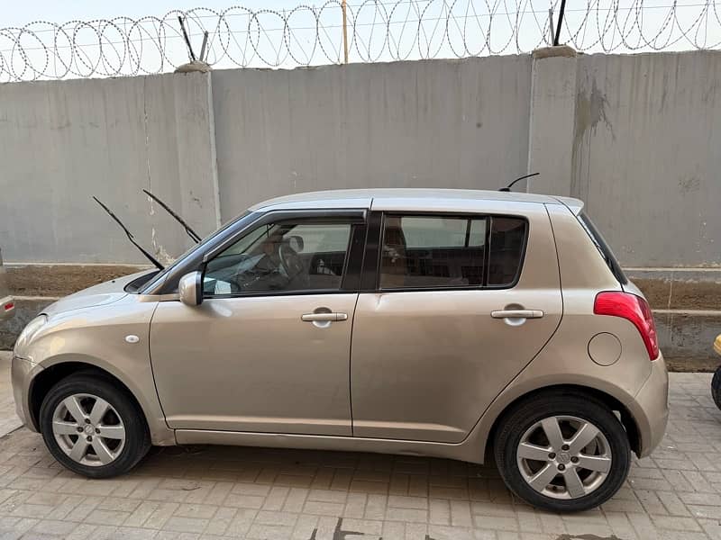 Suzuki Swift 2018 DLX AUTOMATIC NAV 4