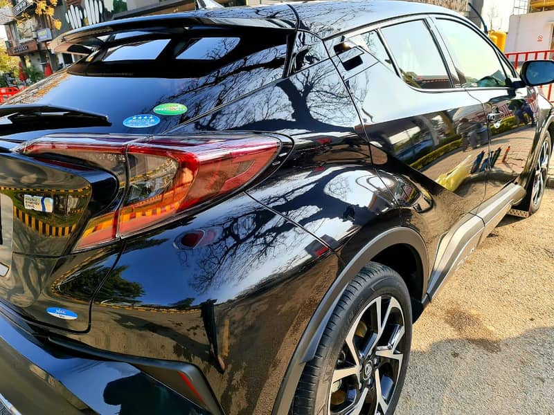 Toyota C-HR 2017 G LED 3