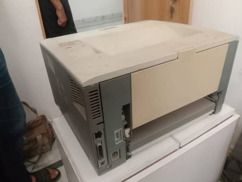 HP Laserjet A3 Size Printer 5200 1