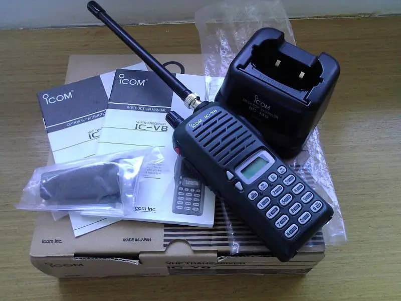 ICOM V8 walkie talkies original Japan Made VHF radio Set Box pack 8W 4