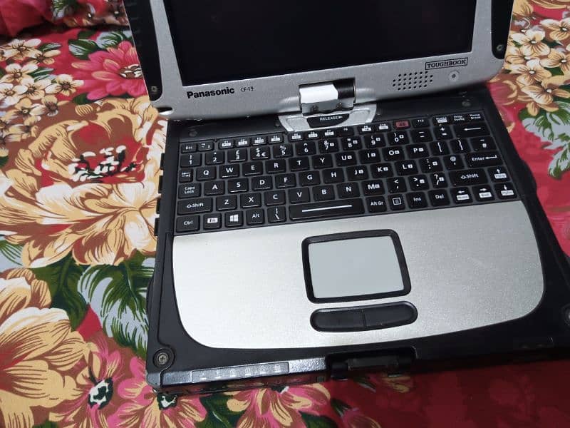 Rugged Laptop: Panasonic ToughBook Cf-19 - 4GB 2