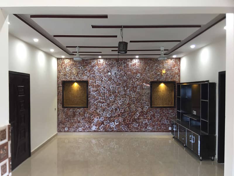 10 Marla Upper Portion Available For Rent In CC Block Bahria Town Lahore 6