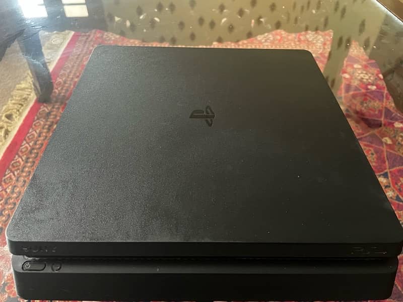 PS4 SLIM 500GB WITH BOX 2