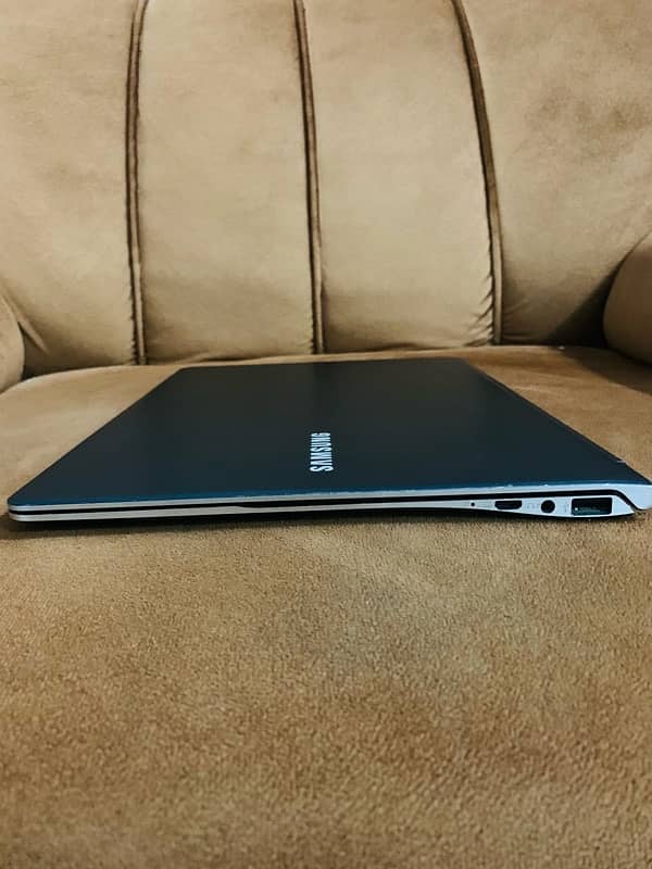 Samsung Galaxy Book i5 0