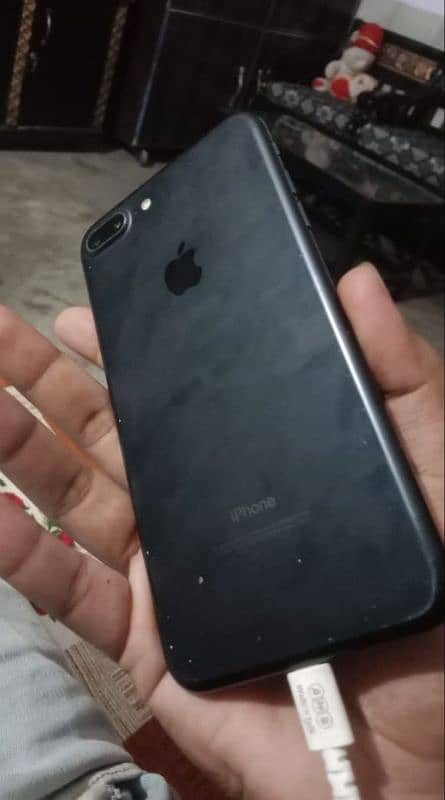 iphone 7 plus/ Official PTA approved 4