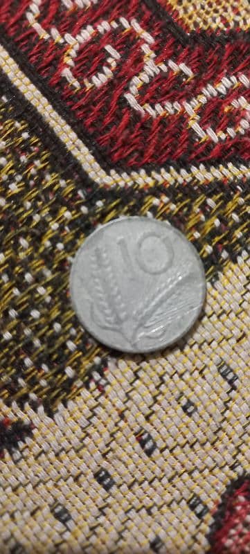 italian 10 lira 1953 very unique coin RS. 50000 1