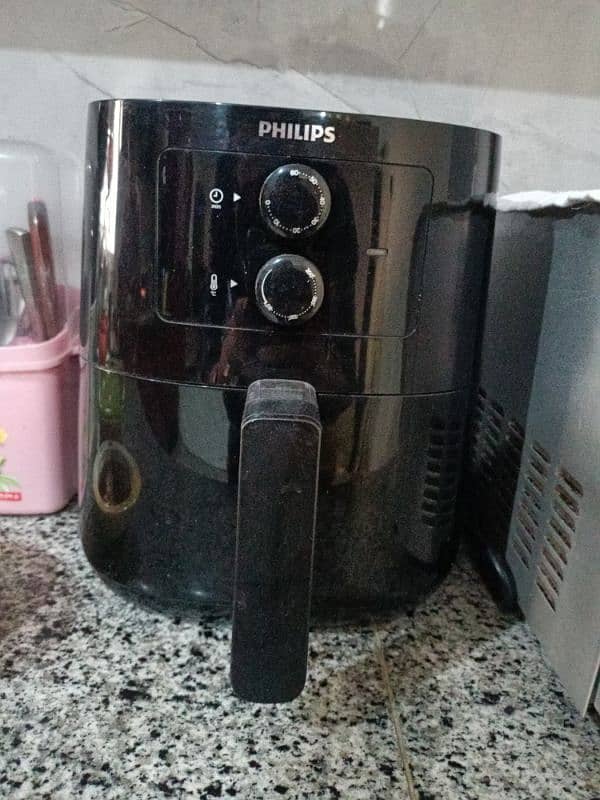 Phillips Air Fryer Brand New 2