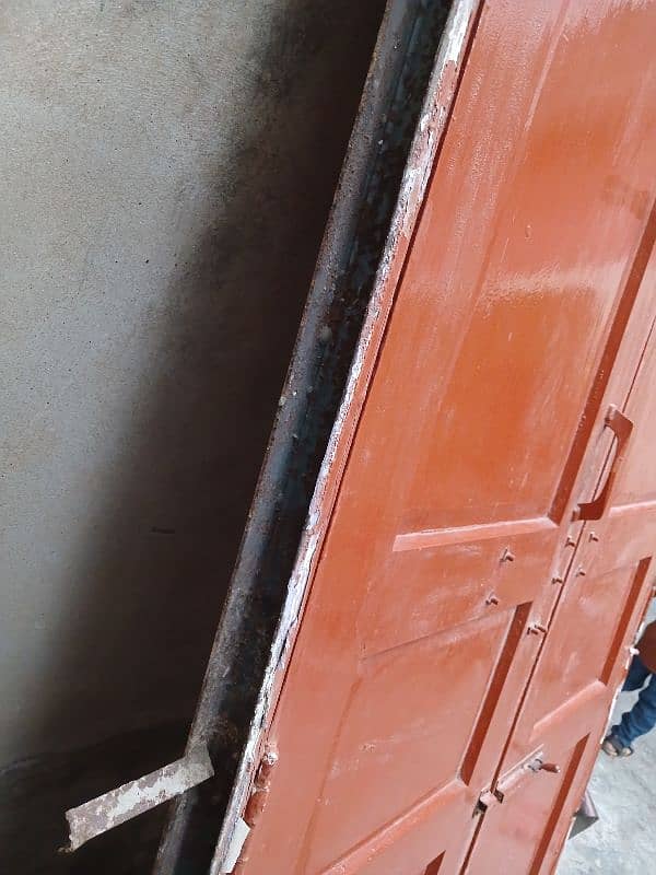 Door For Sale in Good Condition 3