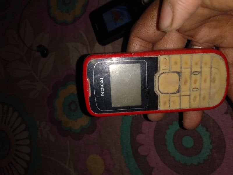 Nokia  samsang galaxy on5 or g five mub new h iska box bhe h or handfe 1