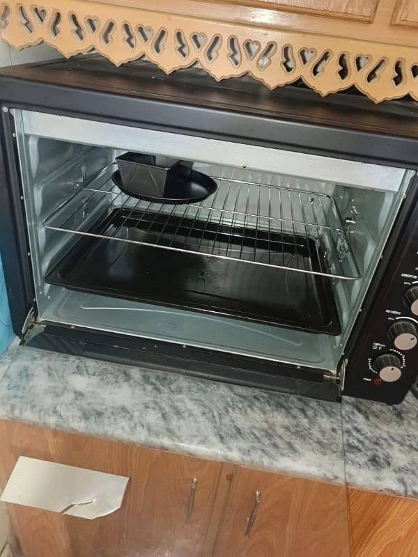 geepas electric oven 2