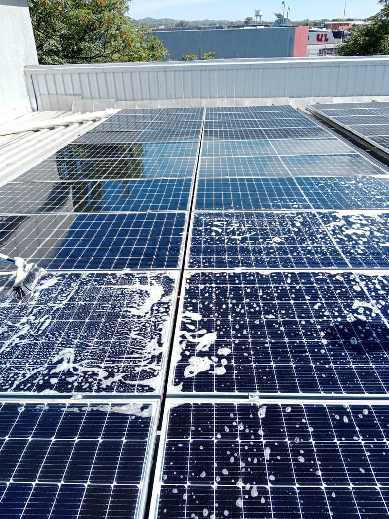 solar panel washing/Solar/Solar Plate/Solar System/Solar Installation/ 3