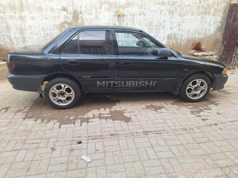 Mitsubishi Lancer 1992 6