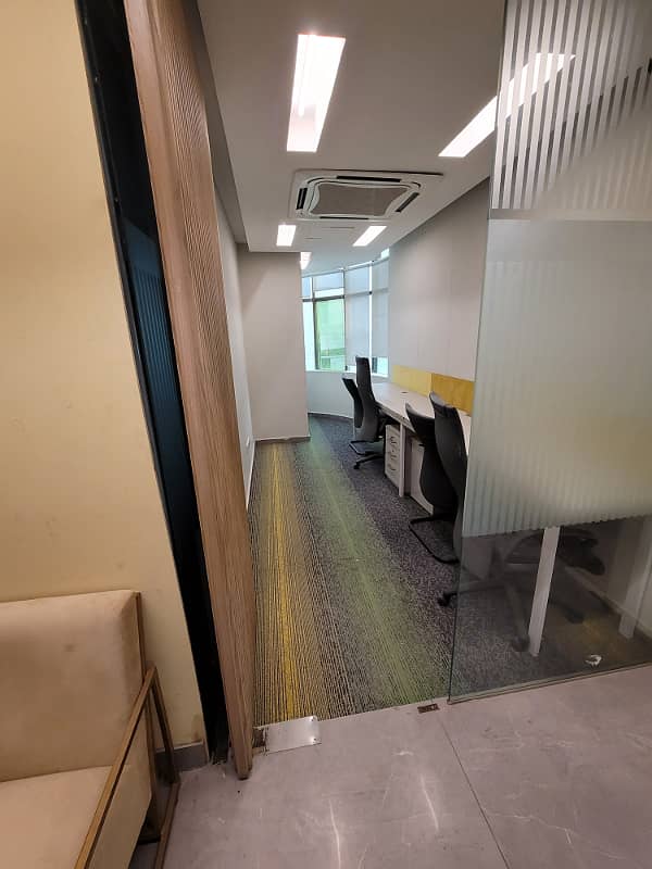 Full furnished office for rent 2500sqft in shahar e Faisal. 2