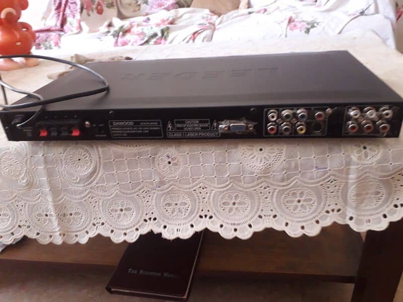 Leeder dvd player with SD card USB built in amplifier and remote 1