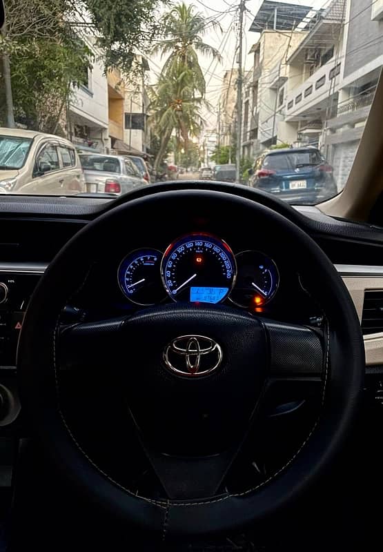 Toyota Corolla GLI 2015 9