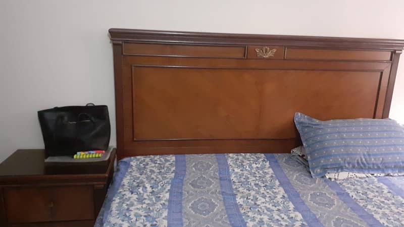 complete bedroom set with matress 3