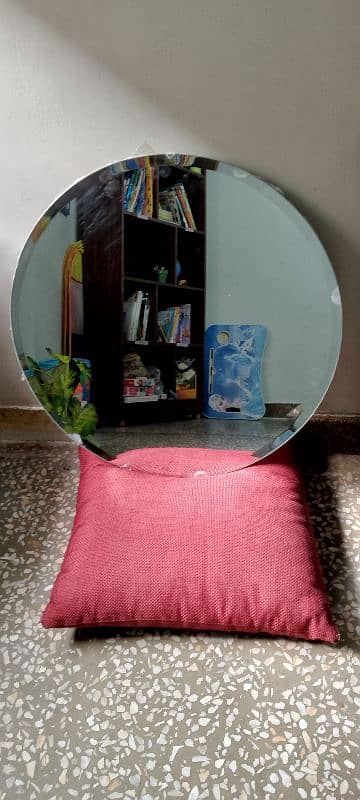 Mirror in Excellent condition (2 feet Diameter) 1