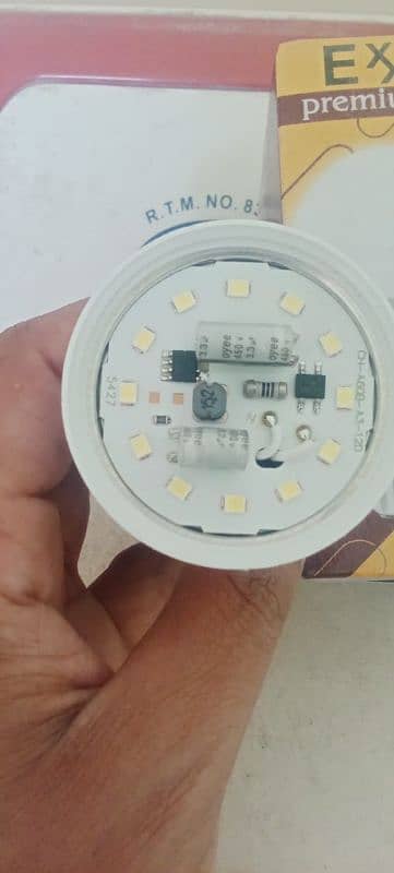 new led bulbs led lights SMD wholesale price pa dastiyab hy 12