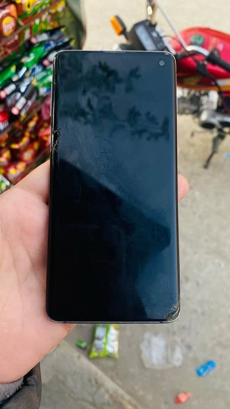 Samsung s10 screen broken and dot 3