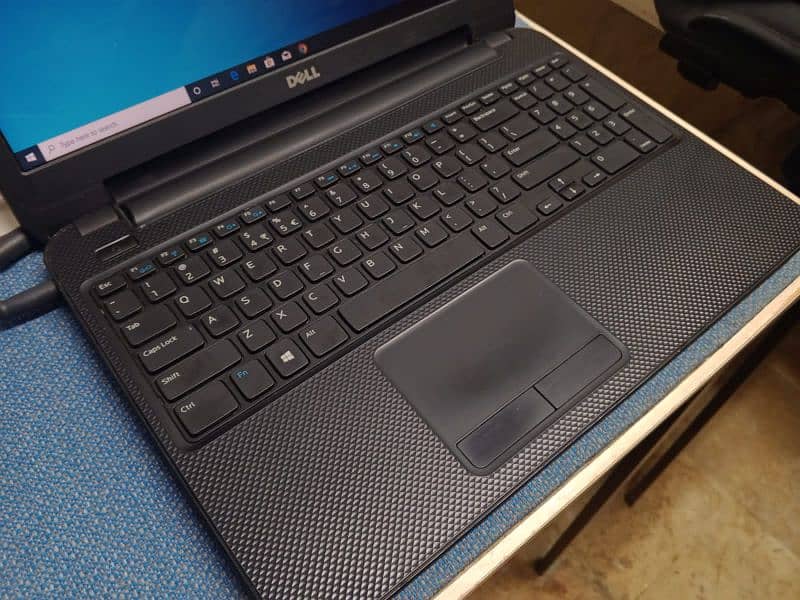 Dell laptop inspiron 3521 4