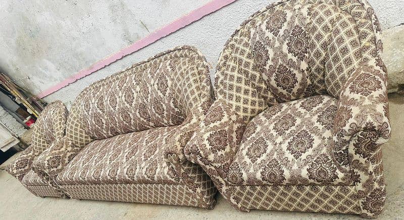 sofa set for sale in responsible price 1