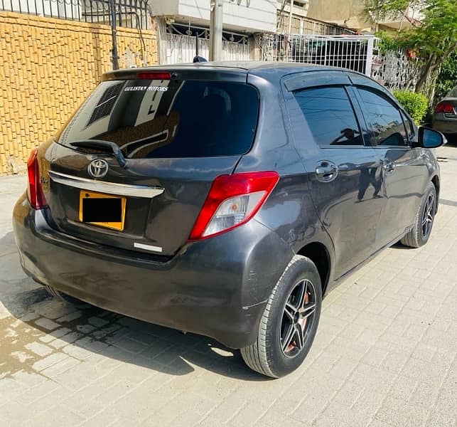 Toyota Vitz 0