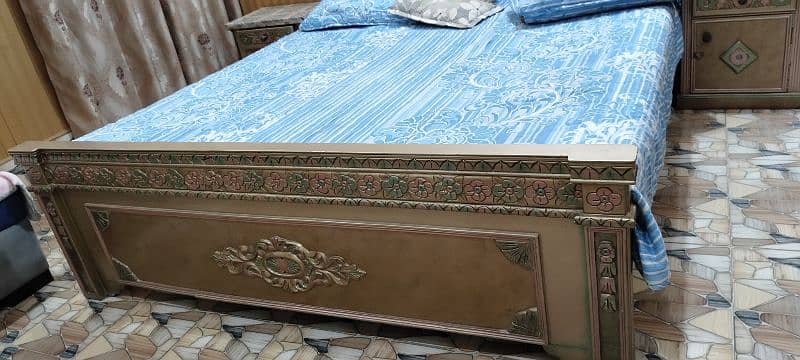 Bed Set For Sale//wooden B bed with(Side & dressing Table)//Showcase// 5