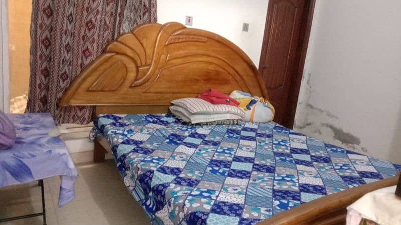 WODEN BED FOR SALE 0