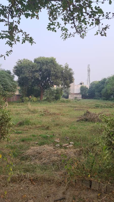 2 Marla corner plot for sale on berki road opposed to phase 7 12