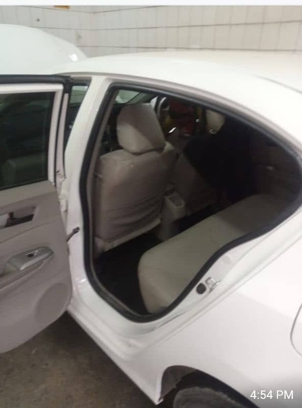 Honda City Aspire1.5 auto 2014 1