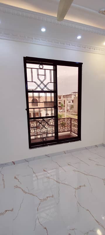 5 MARLA OWNER BUILD NEW HOME FOR SALE IN DREAM GARDENS F BLOCK, LAHORE. 13