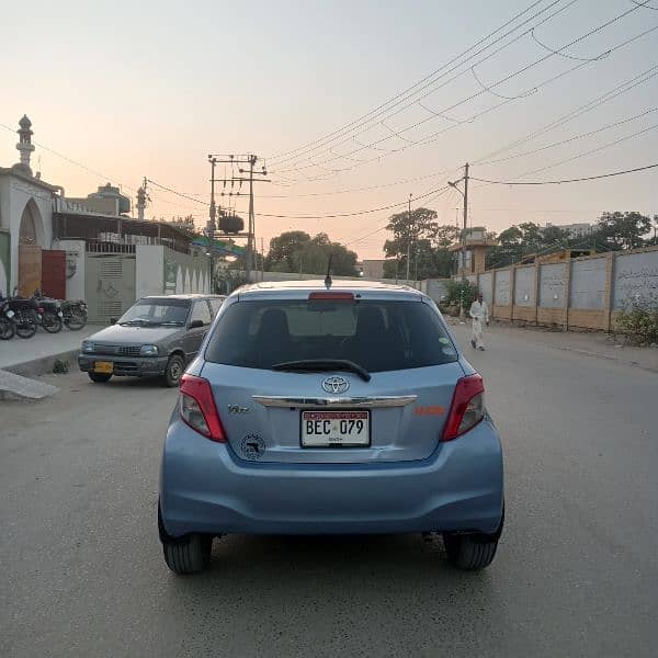 Toyota Vitz 2013/2015 full original condition car 7