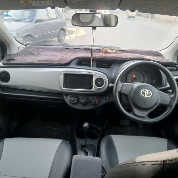 Toyota Vitz 2013/2015 full original condition car 10