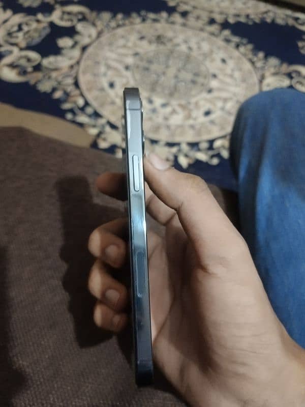 iPhone 12 pro JV 128 gb 1