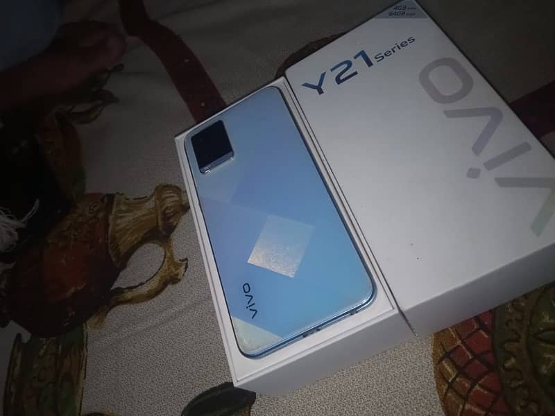 Vivo Y21  4/64 0