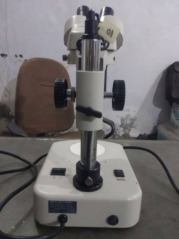 Microscope 2