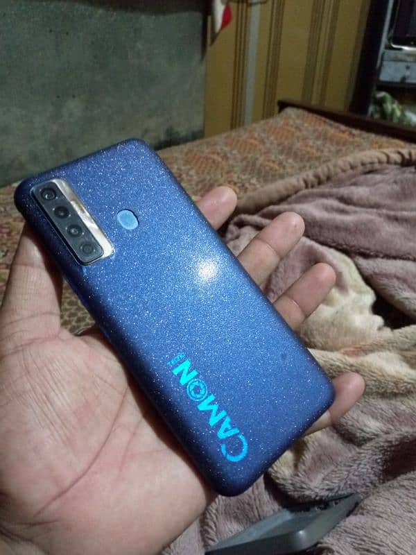 Tecno camon 17 6/128 gb complete t 5