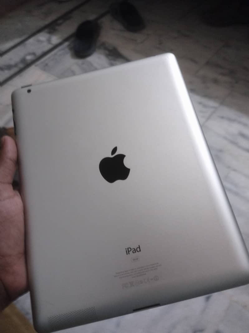 iPad 2 (16Gb) 1