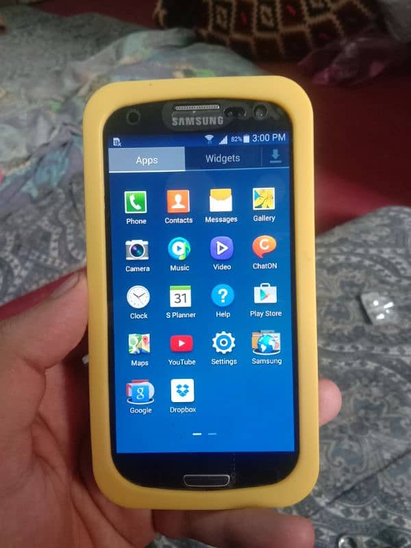 Samsung s3 for sale in a good condition. 3