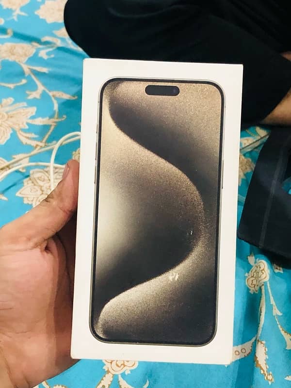 IPHONE 15 PRO MAX 256gb NON PTA JV 3