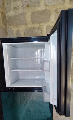 pell freezer new condition Urgent sell