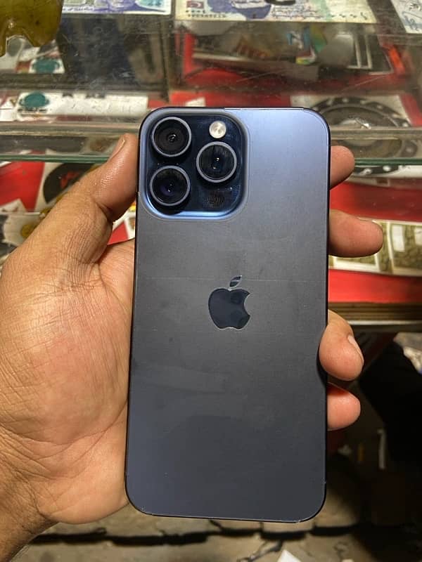 iPhone 15 pro max Jv 256gb 1